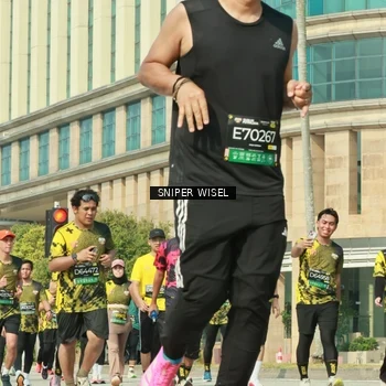 Runner Photo 6162039