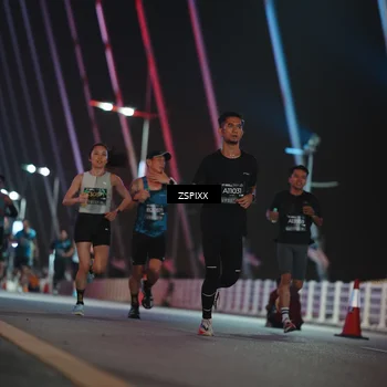 Runner Photo 6162068