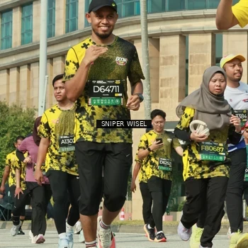 Runner Photo 6162075