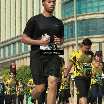 Runner Photo 6162100