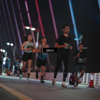 Runner Photo 6162103