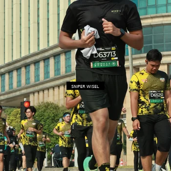 Runner Photo 6162115