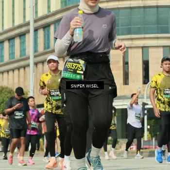 Runner Photo 6162301