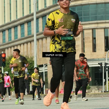 Runner Photo 6162333