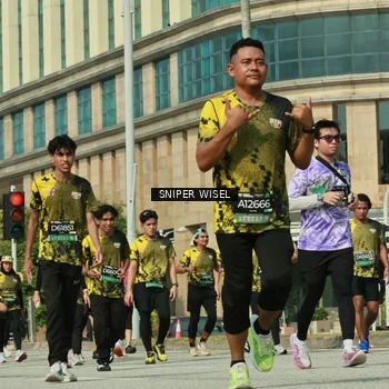 Runner Photo 6162358
