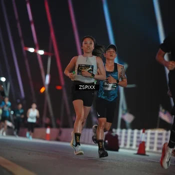 Runner Photo 6162373
