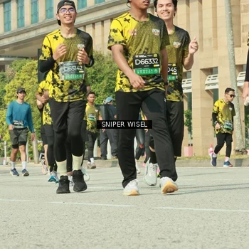 Runner Photo 6162442