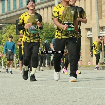 Runner Photo 6162461