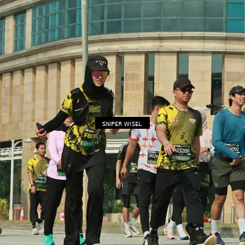 Runner Photo 6162524