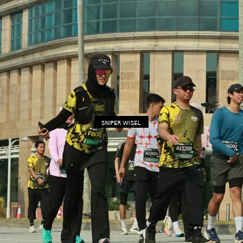 Runner Photo 6162525