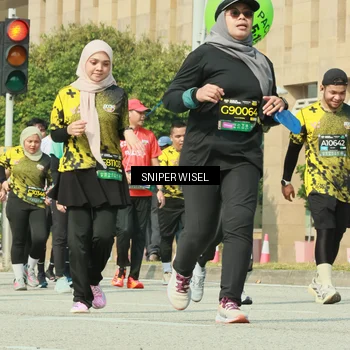 Runner Photo 6162550