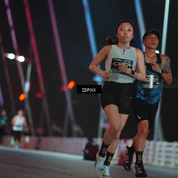 Runner Photo 6162618