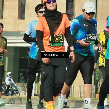 Runner Photo 6162718