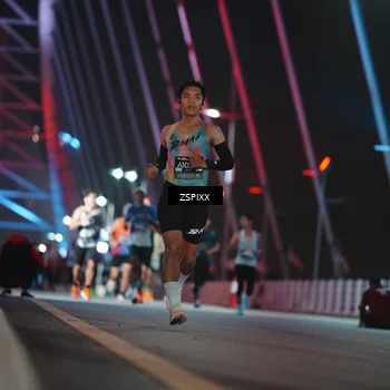 Runner Photo 6162732