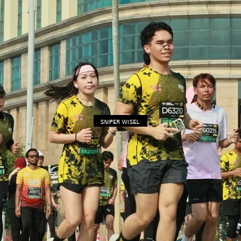 Runner Photo 6162735