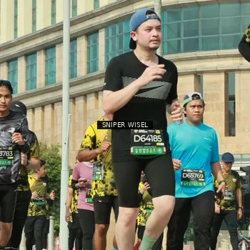 Runner Photo 6162769