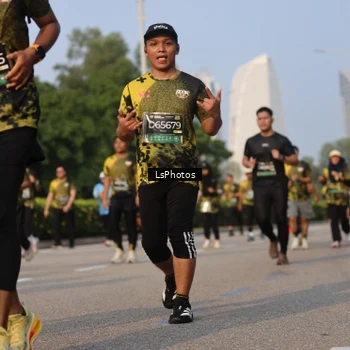 Runner Photo 6162899