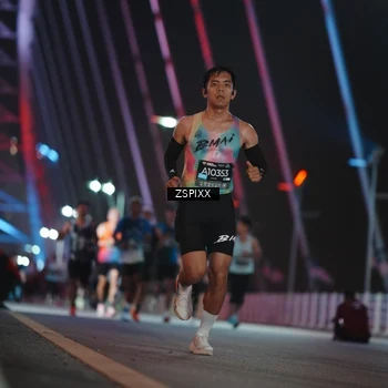 Runner Photo 6162945