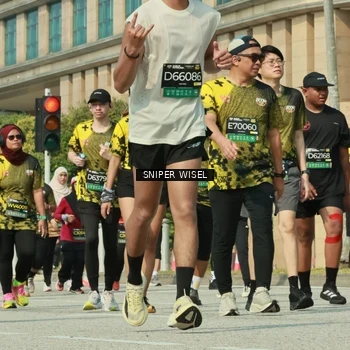 Runner Photo 6162946