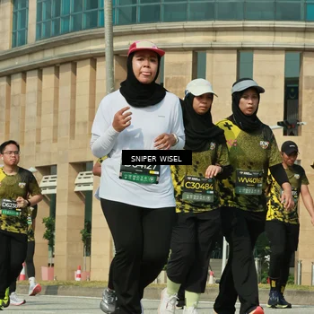 Runner Photo 6163029