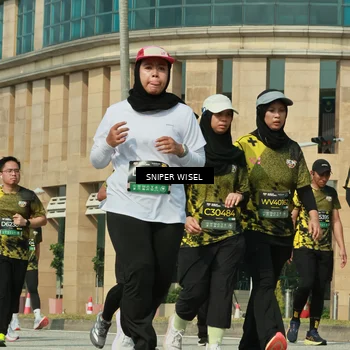 Runner Photo 6163046