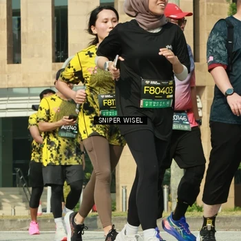 Runner Photo 6163085