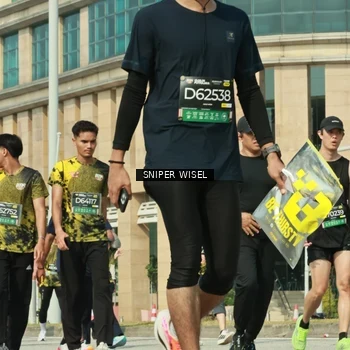 Runner Photo 6163099