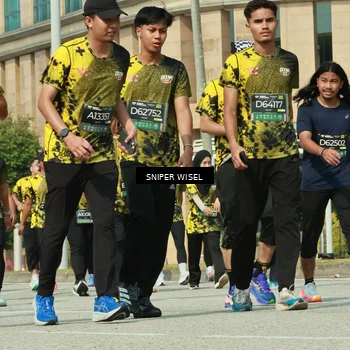 Runner Photo 6163104