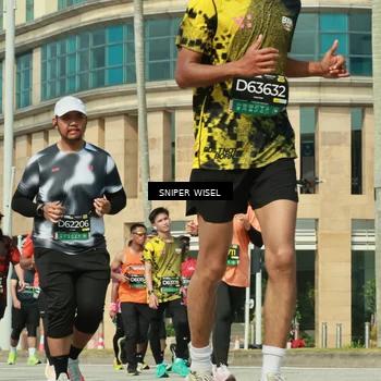 Runner Photo 6163161