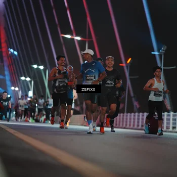 Runner Photo 6163192