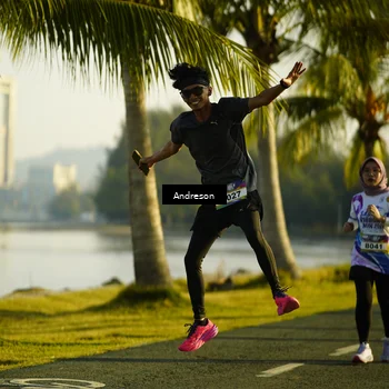 Runner Photo 6163240