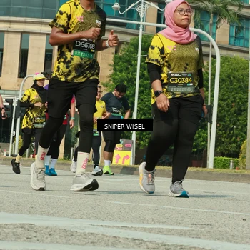 Runner Photo 6163271