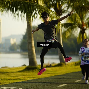 Runner Photo 6163280