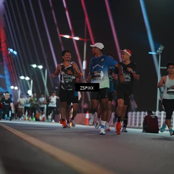 Runner Photo 6163362