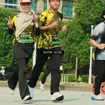 Runner Photo 6163371