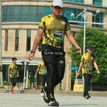 Runner Photo 6163373