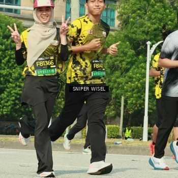 Runner Photo 6163390