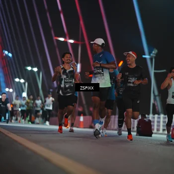 Runner Photo 6163445