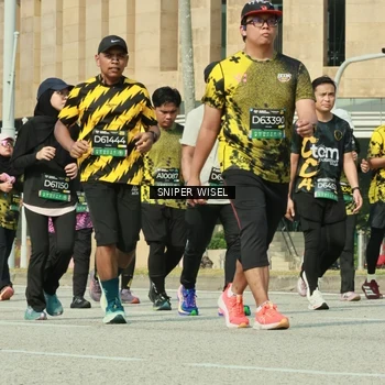 Runner Photo 6163513