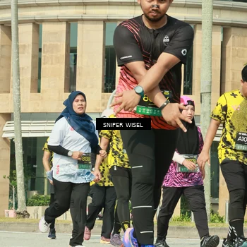 Runner Photo 6163562