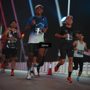 Runner Photo 6163623