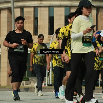 Runner Photo 6163741