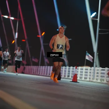 Runner Photo 6164019