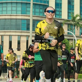 Runner Photo 6164030