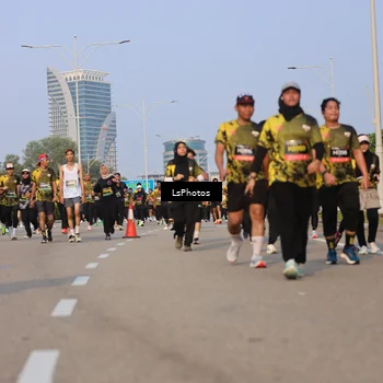 Runner Photo 6164178