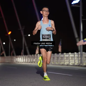 Runner Photo 6164255