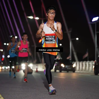 Runner Photo 6164316