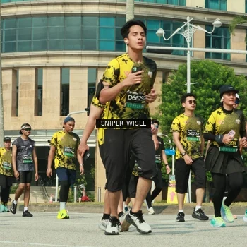 Runner Photo 6164325