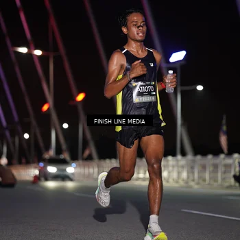 Runner Photo 6164341