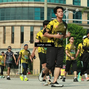 Runner Photo 6164348